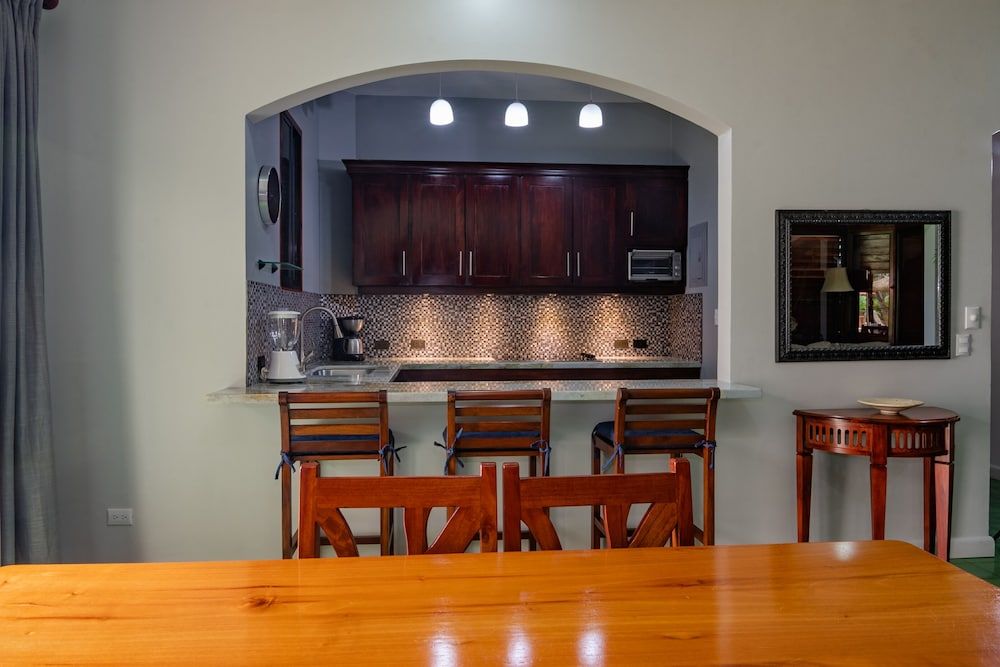 Hotel Club Del Mar Pool View 2 Bedroom Condo 3