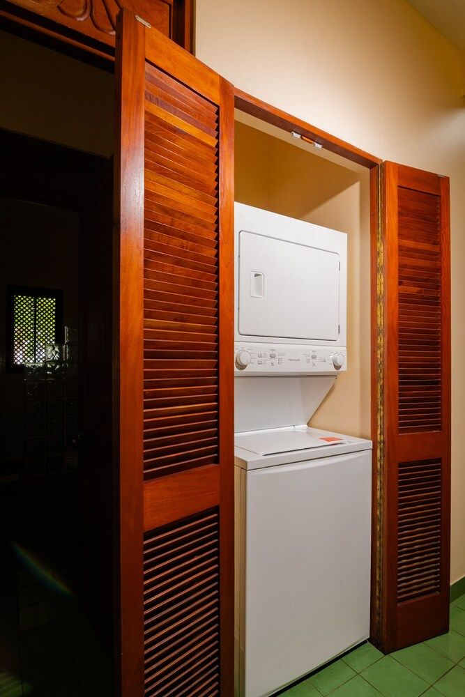 Hotel Club Del Mar 2 Bedroom Garden View Condo 5