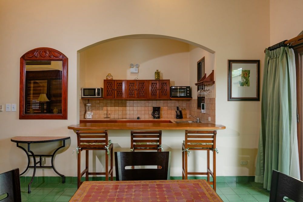 Hotel Club Del Mar 2 Bedroom Garden View Condo 2