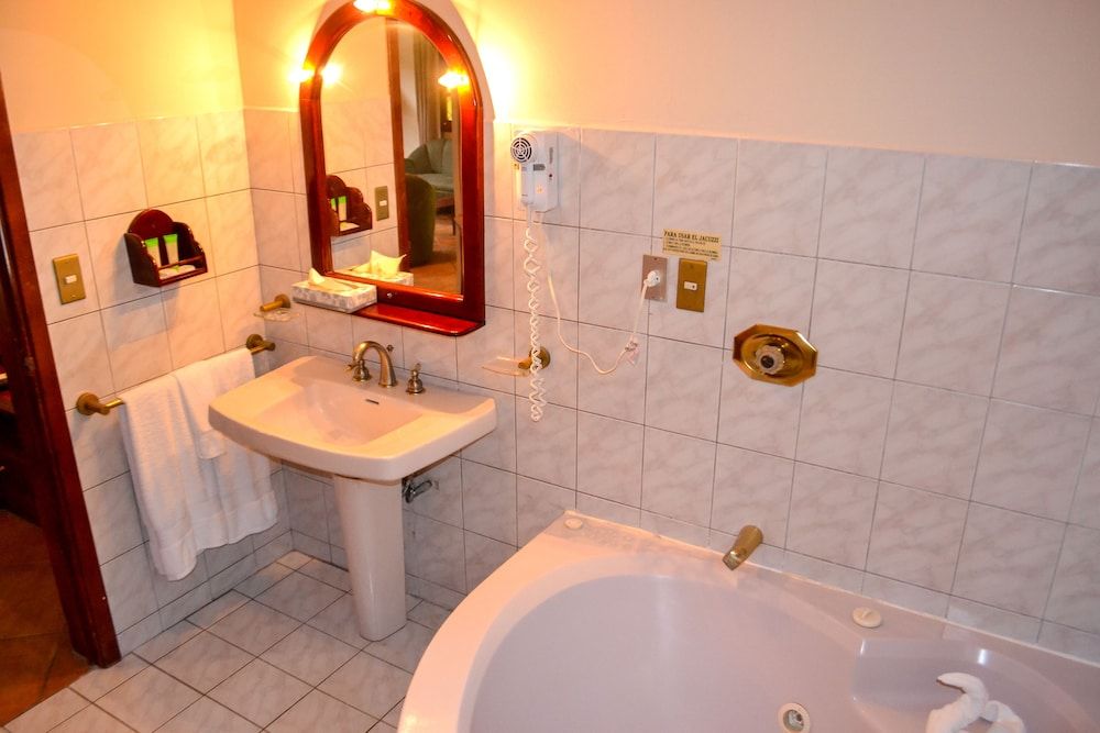 Hotel El Tucano Resort & Thermal Spa Master Suite 10