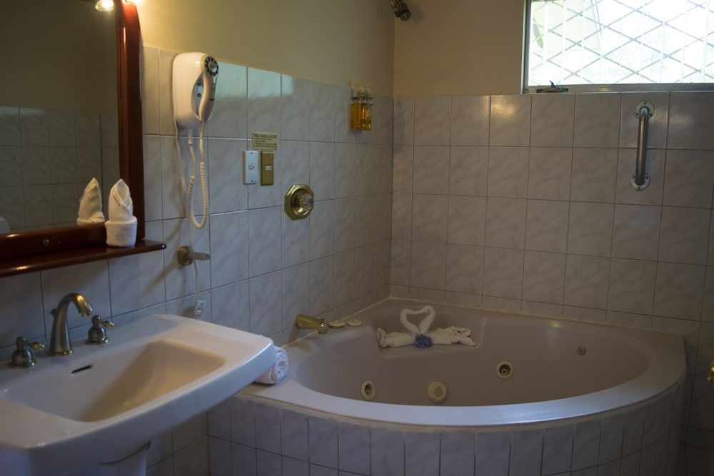 Hotel El Tucano Resort & Thermal Spa Master Suite 11