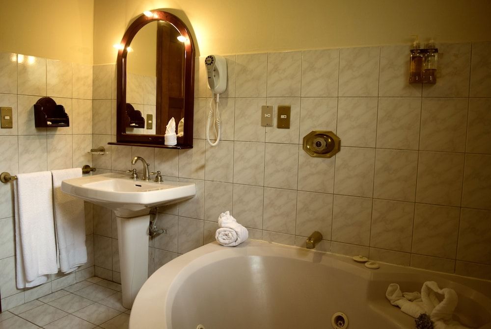 Hotel El Tucano Resort & Thermal Spa Master Suite 9