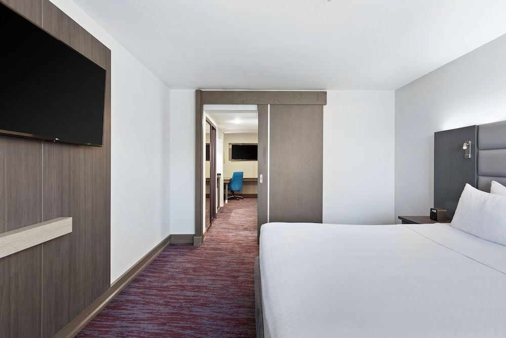 Premium Room, 1 King Bed