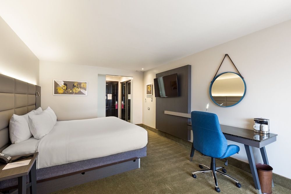 Crowne Plaza San Jose La Sabana by IHG Standard Room, 1 King Bed 3