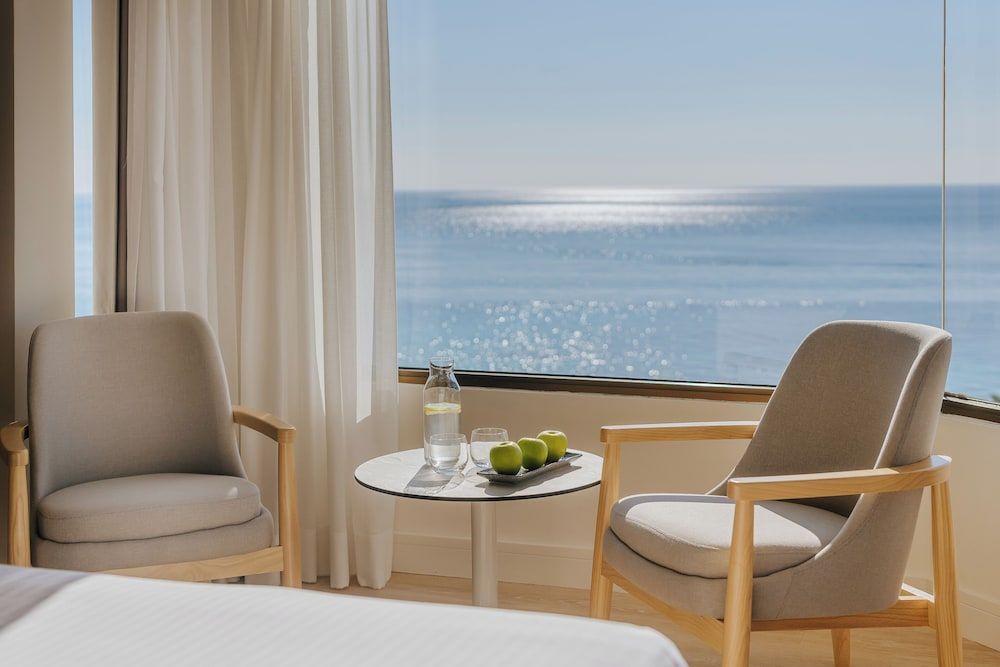 Panoramic Room