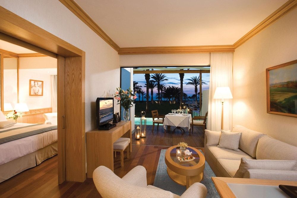 Executive Suite, 1 Bedroom, Private Pool, Garden View