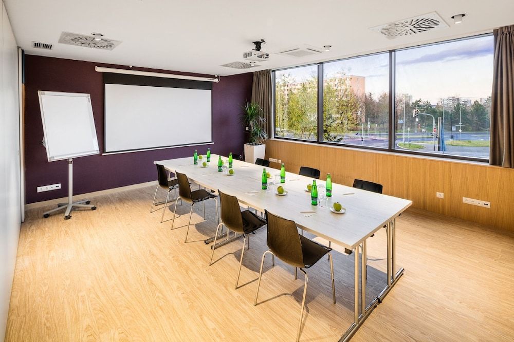 undefined Occidental Praha 9