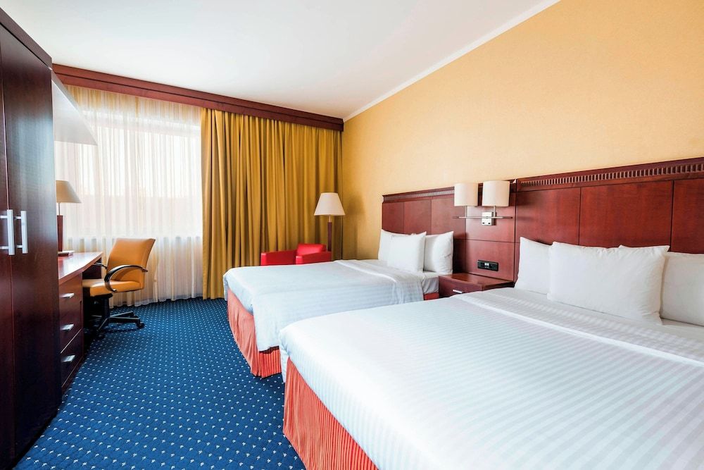 undefined Courtyard by Marriott Prague City 3