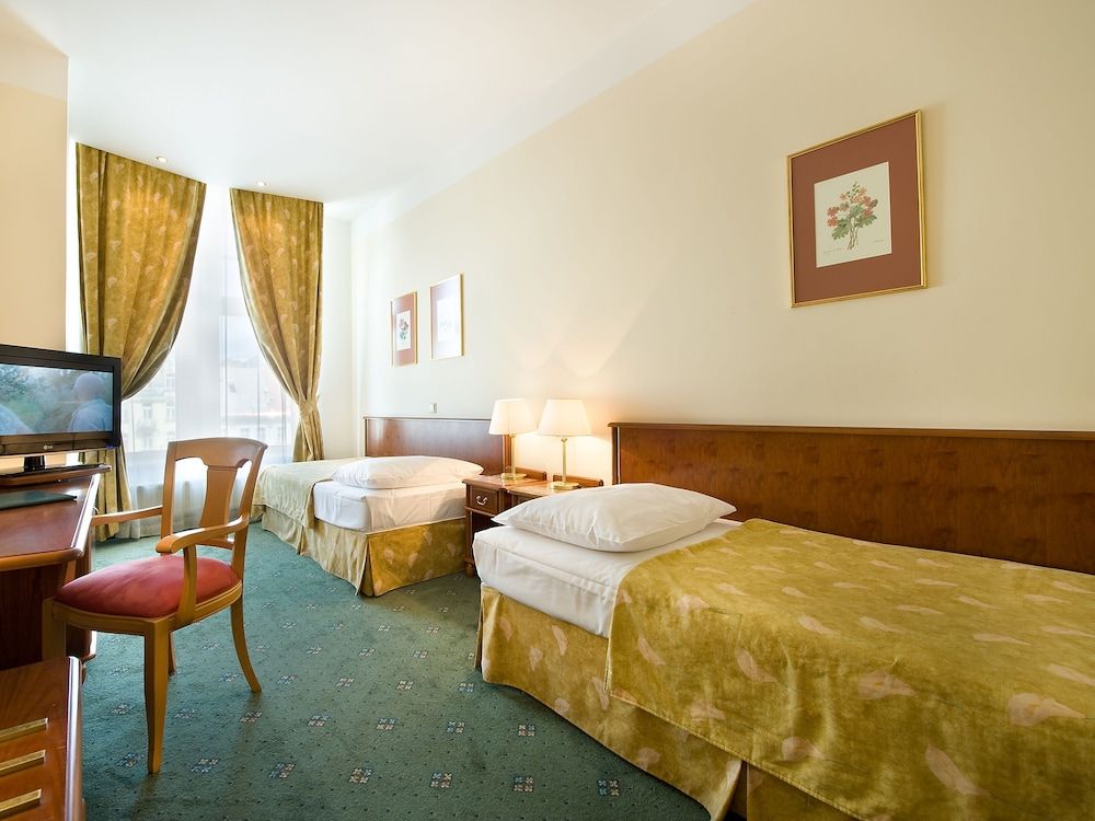 undefined EA Hotel Rokoko 3