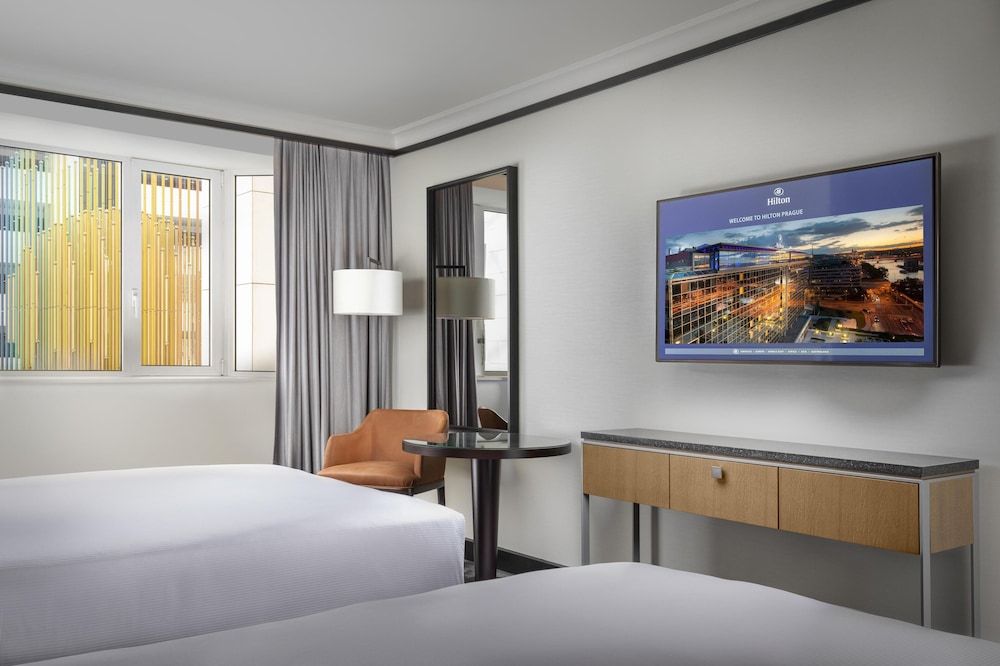 Hilton Prague Atrium Room, 2 Twin Beds 2