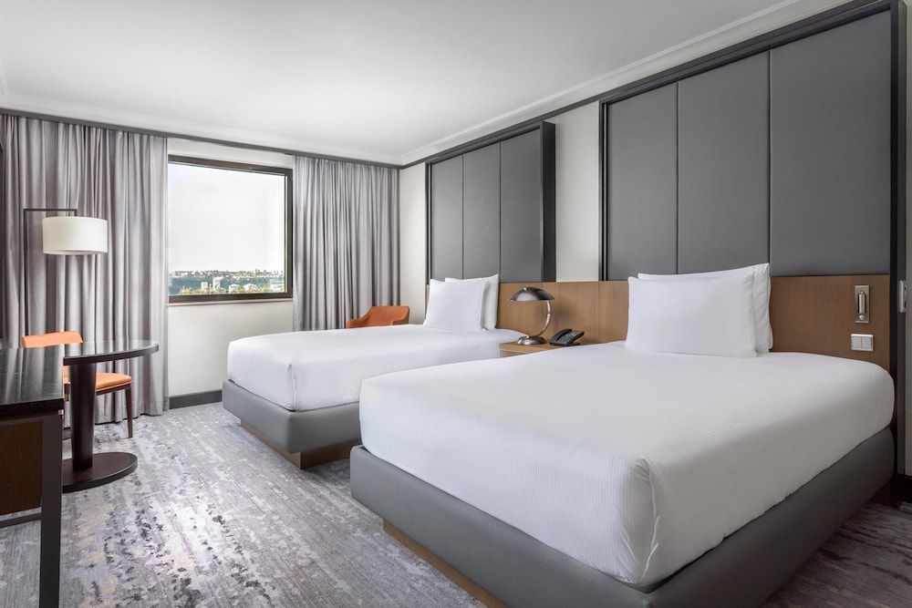 Hilton Prague Atrium Room, 2 Twin Beds