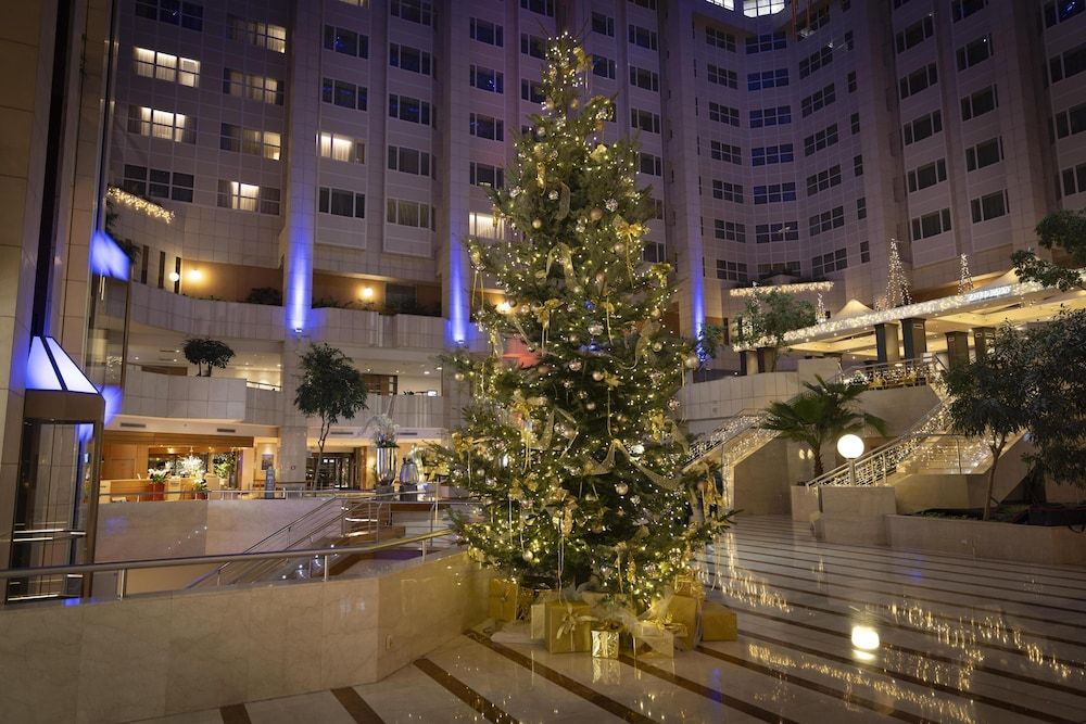 undefined Hilton Prague Atrium 7