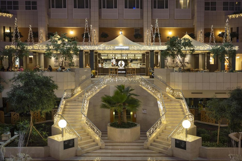 undefined Hilton Prague Atrium 4