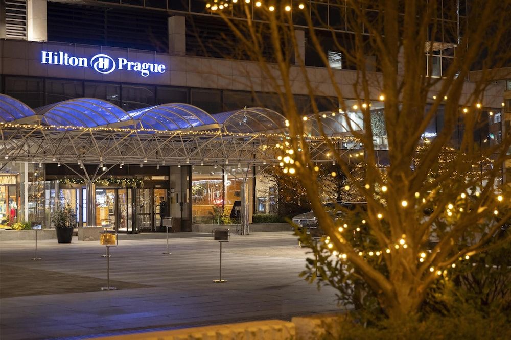 undefined Hilton Prague Atrium 10