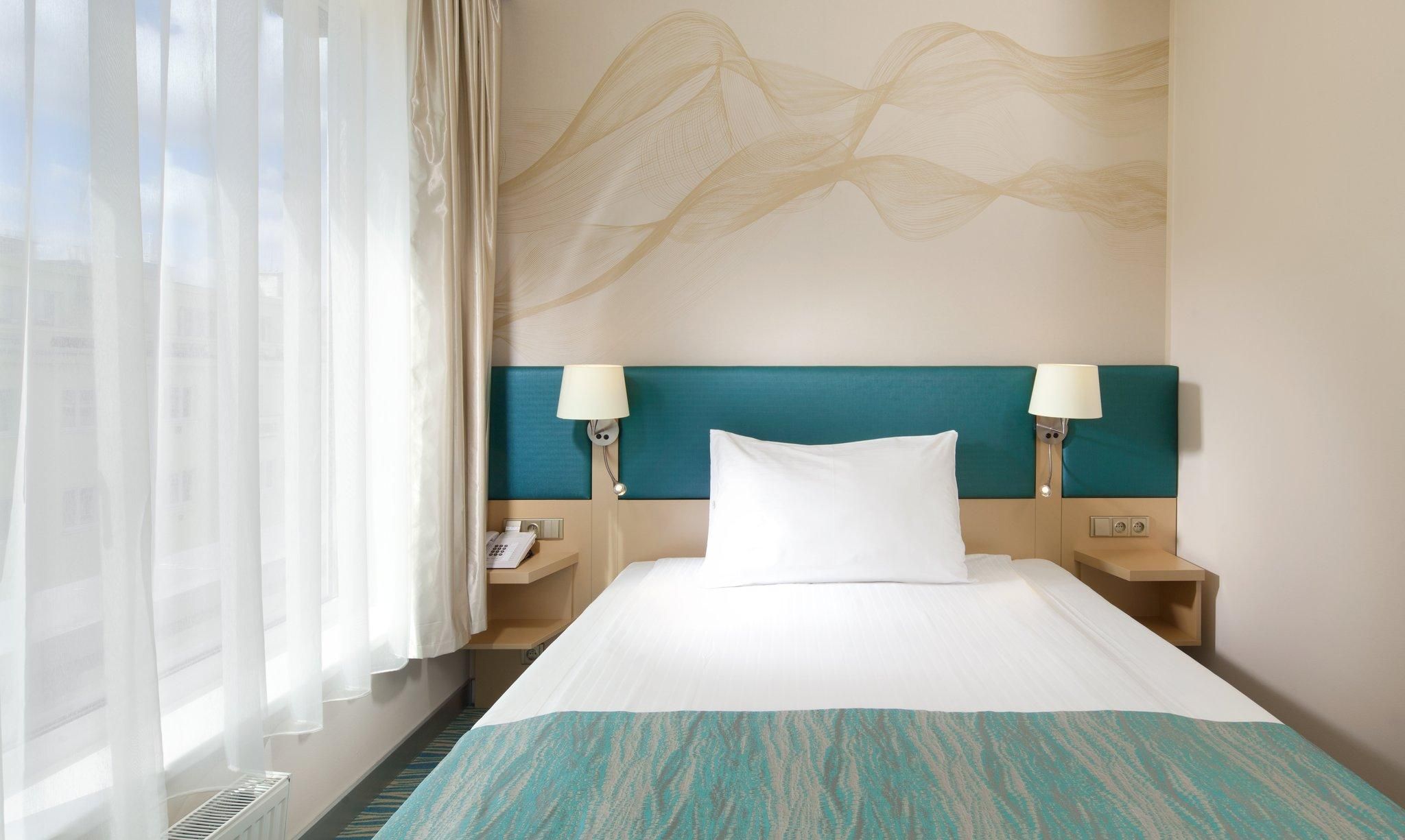 Holiday Inn Prague Congress Centre by IHG 1 Queen Standard