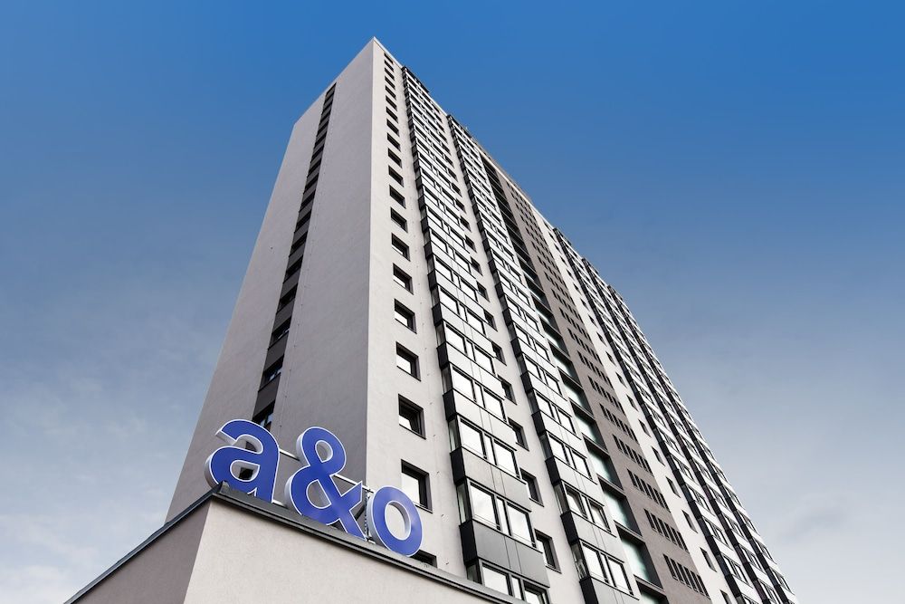 undefined a&o Prague Rhea