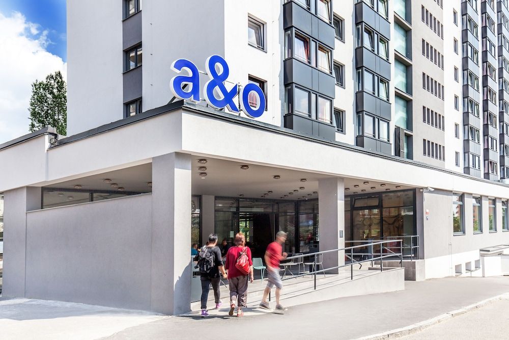 undefined a&o Prague Rhea 7