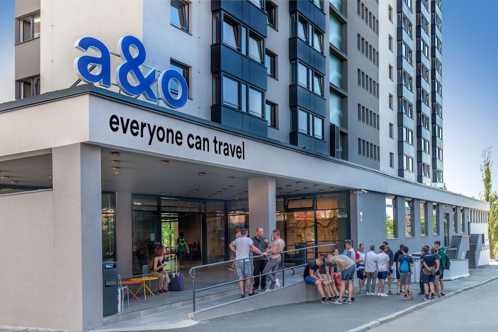 undefined a&o Prague Rhea 5