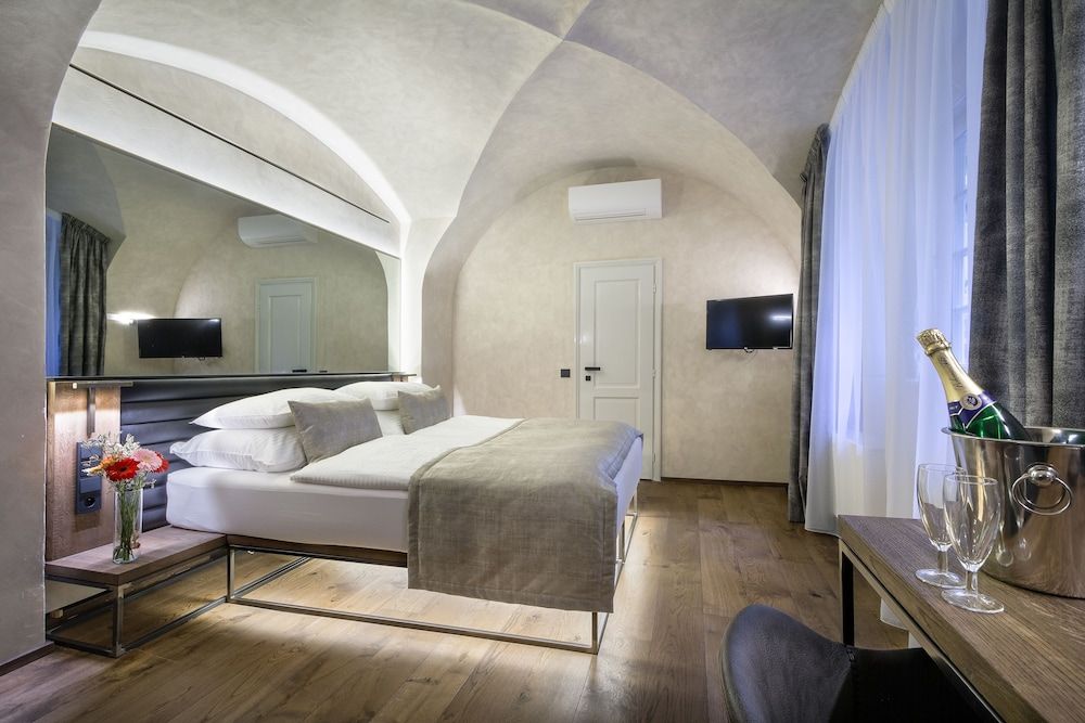 Waldstein Hotel Standard Double Room 10