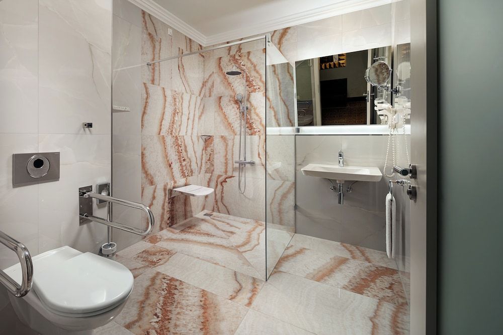 Art Deco Imperial Hotel Deluxe Double Room 4