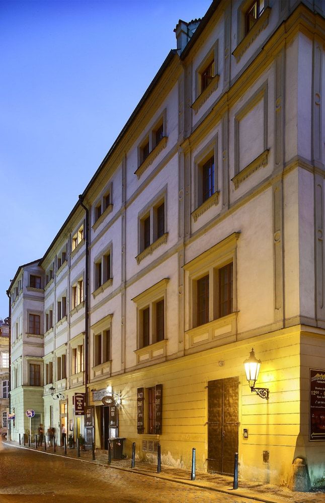 undefined The Charles 5