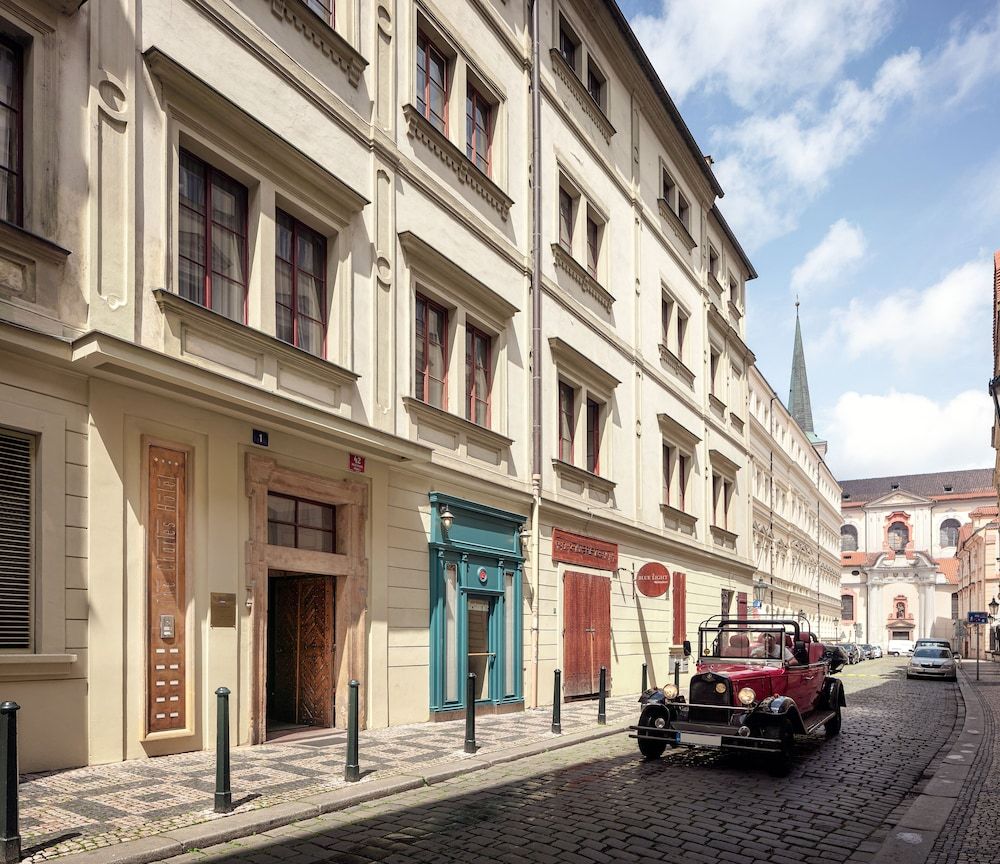 undefined The Charles 4