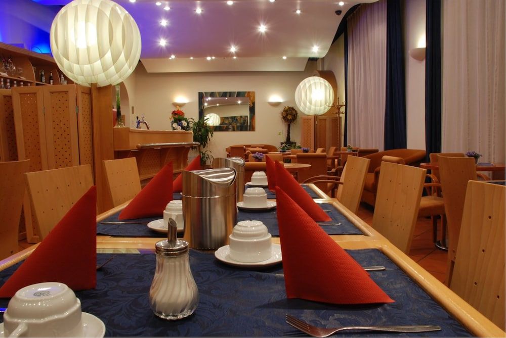 undefined EA Hotel Tosca 8