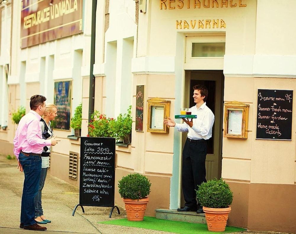 undefined Hotel U Divadla 7