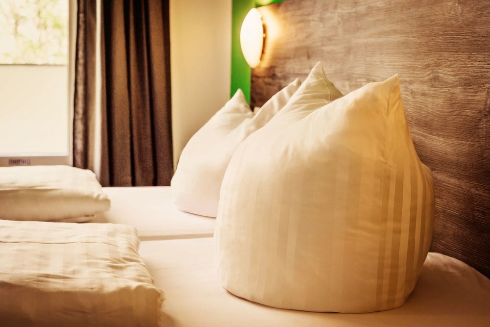 undefined Alecsa Hotel am Olympiastadion 2