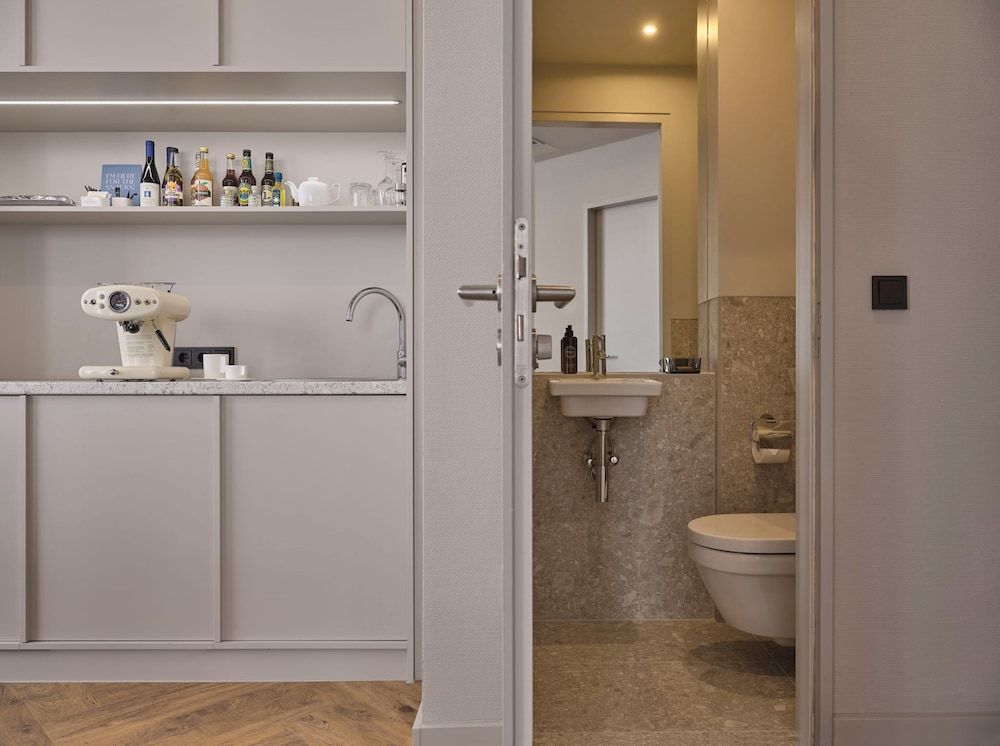 Classik Hotel Alexander Plaza Suite 2