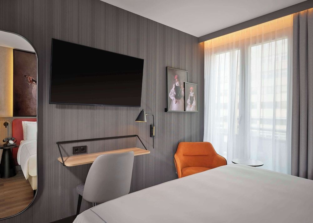 Radisson RED Berlin Kudamm Standard Room 16