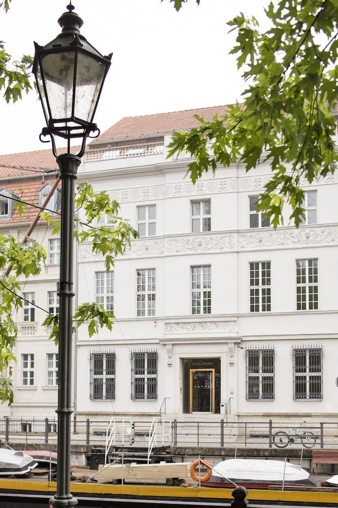 undefined art'otel Berlin Mitte powered by Radisson Hotels 8