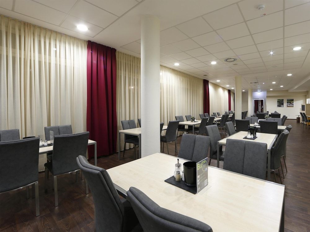 undefined B&B HOTEL Berlin-Mitte 5