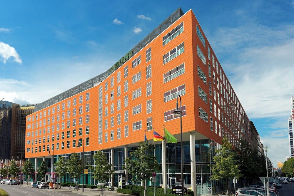 undefined Courtyard by Marriott Berlin City Center 2
