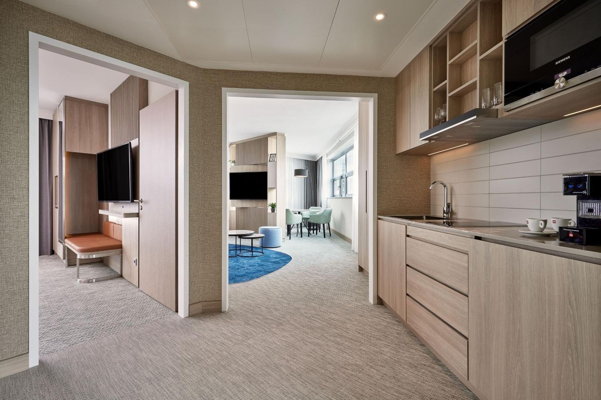 undefined Courtyard by Marriott Berlin City Center 7