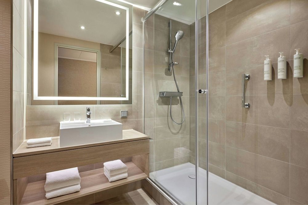undefined Courtyard by Marriott Berlin City Center 10