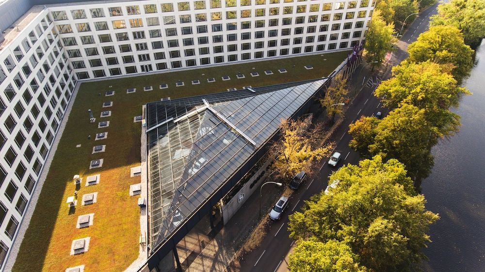 undefined Sheraton Berlin Grand Hotel Esplanade 3