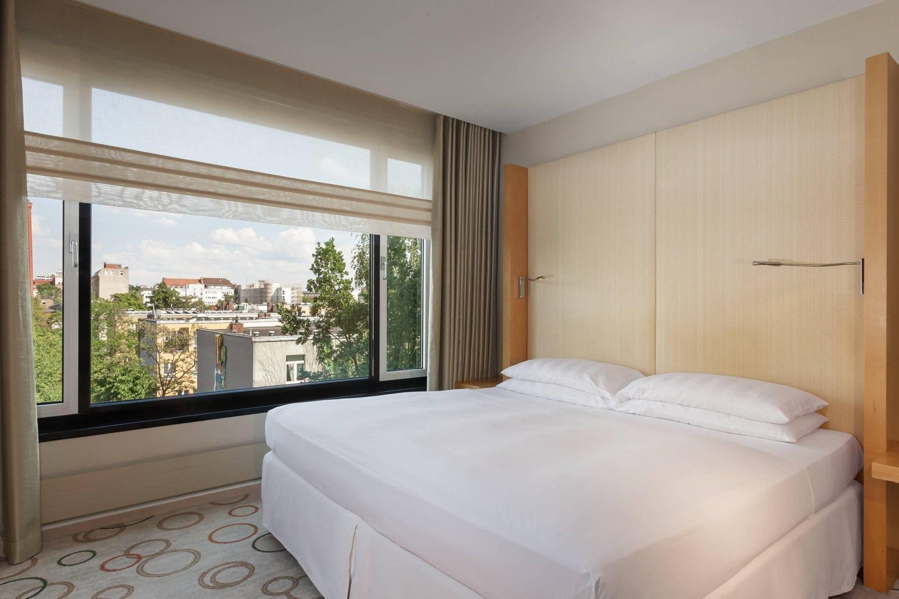 undefined Sheraton Berlin Grand Hotel Esplanade 10