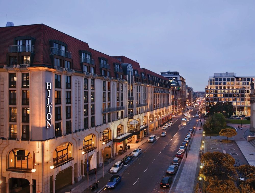 undefined Hilton Berlin 6