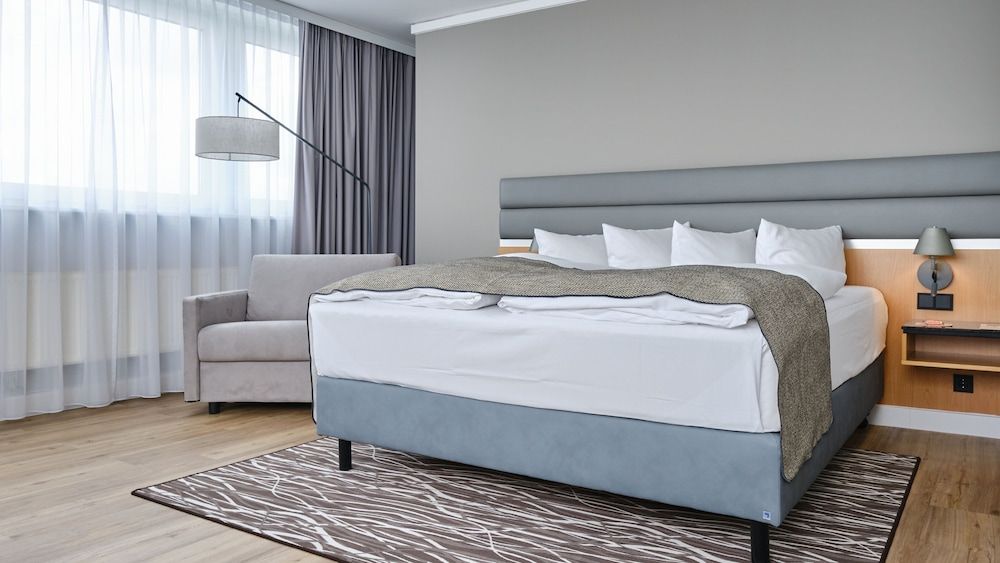 Suite, 1 King Bed