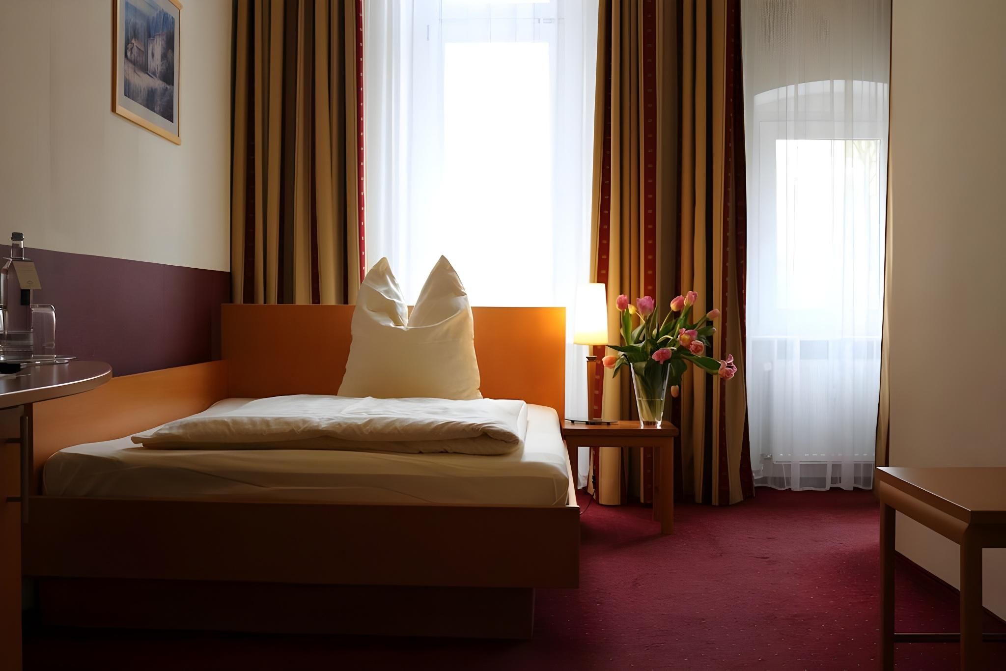 undefined Air in Berlin Hotel 7