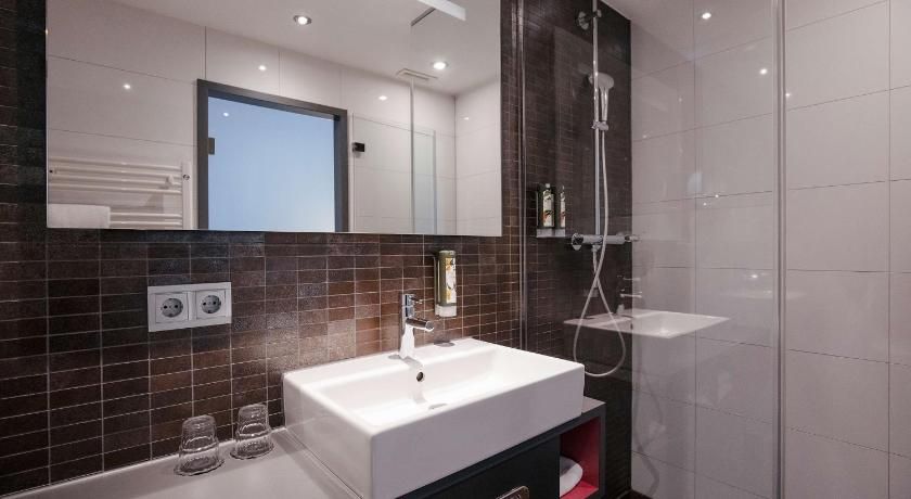 Hotel Berlin, Berlin, a member of Radisson Individuals Cozy Small Room 8