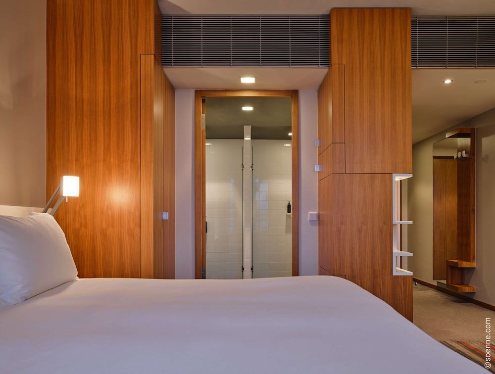 Dorint Kurfürstendamm Berlin Standard Room, 1 King Bed