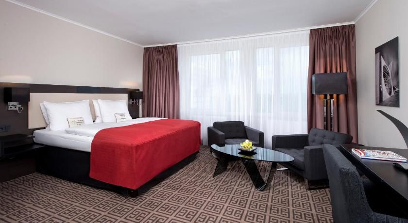 undefined Hotel Palace Berlin 5