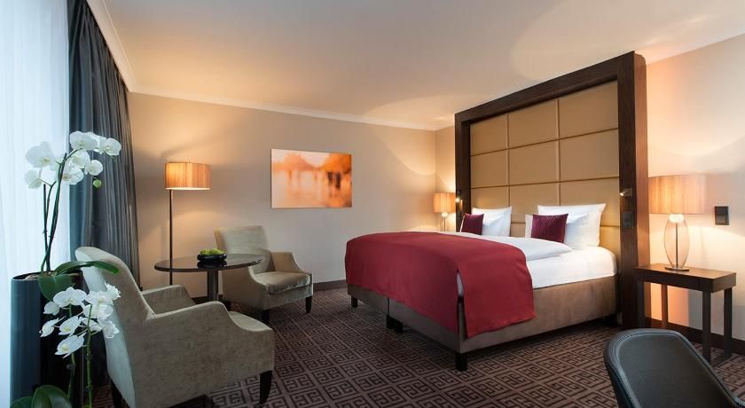 undefined Hotel Palace Berlin 7