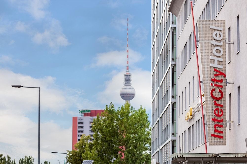 undefined IntercityHotel Berlin Ostbahnhof 2