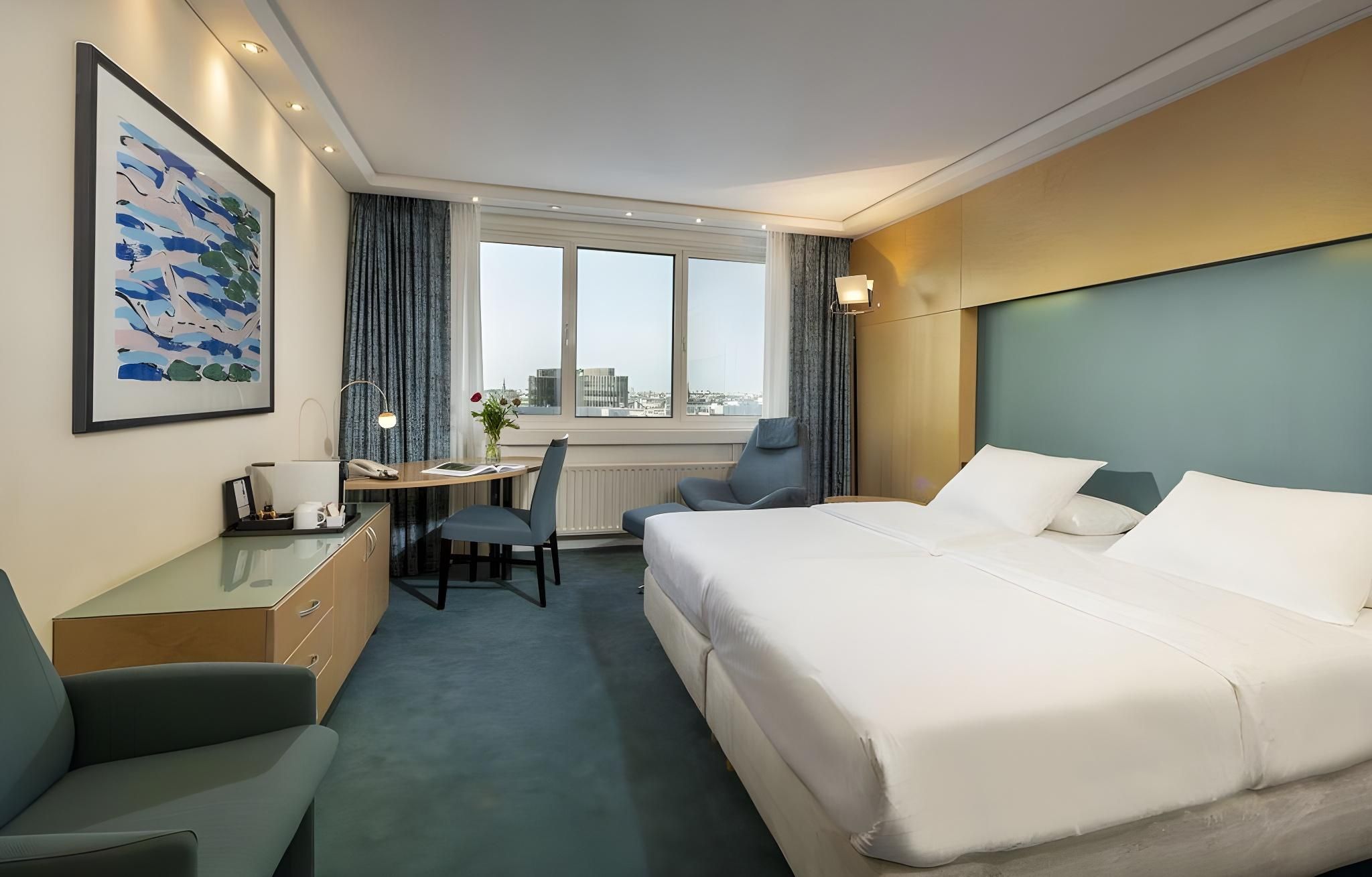 undefined Maritim proArte Hotel Berlin 10