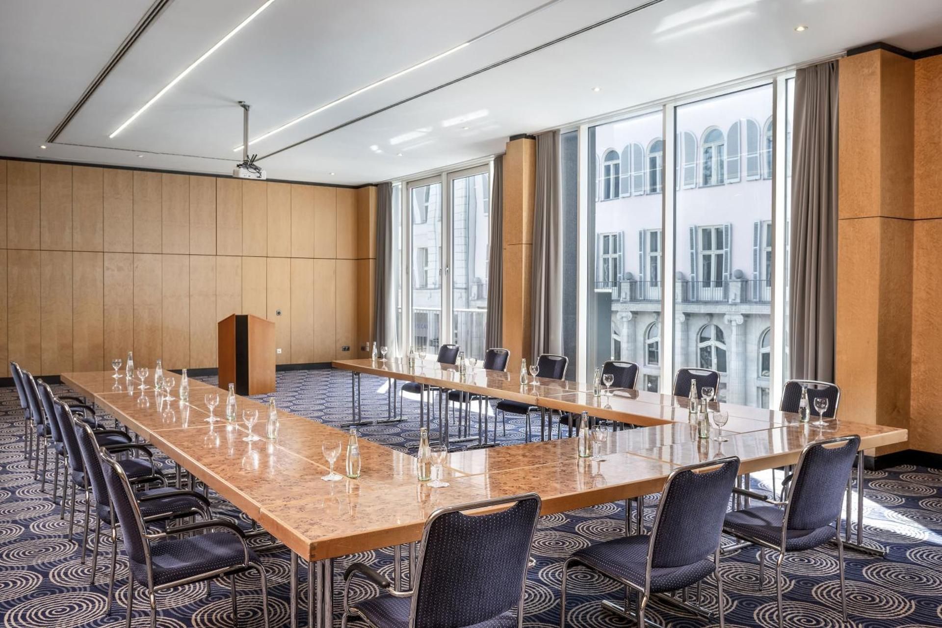 meeting room / ballrooms