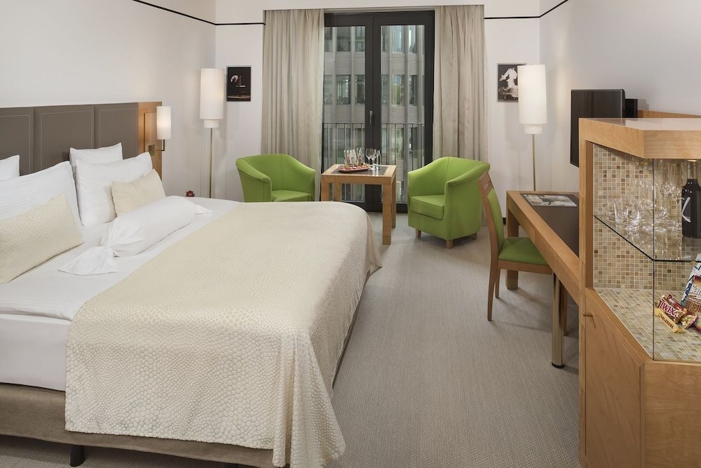 Melia Berlin Deluxe Room with City View