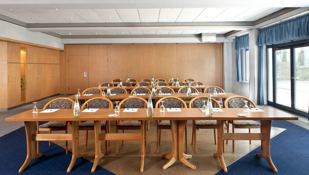 undefined Good Morning + Berlin City East 8